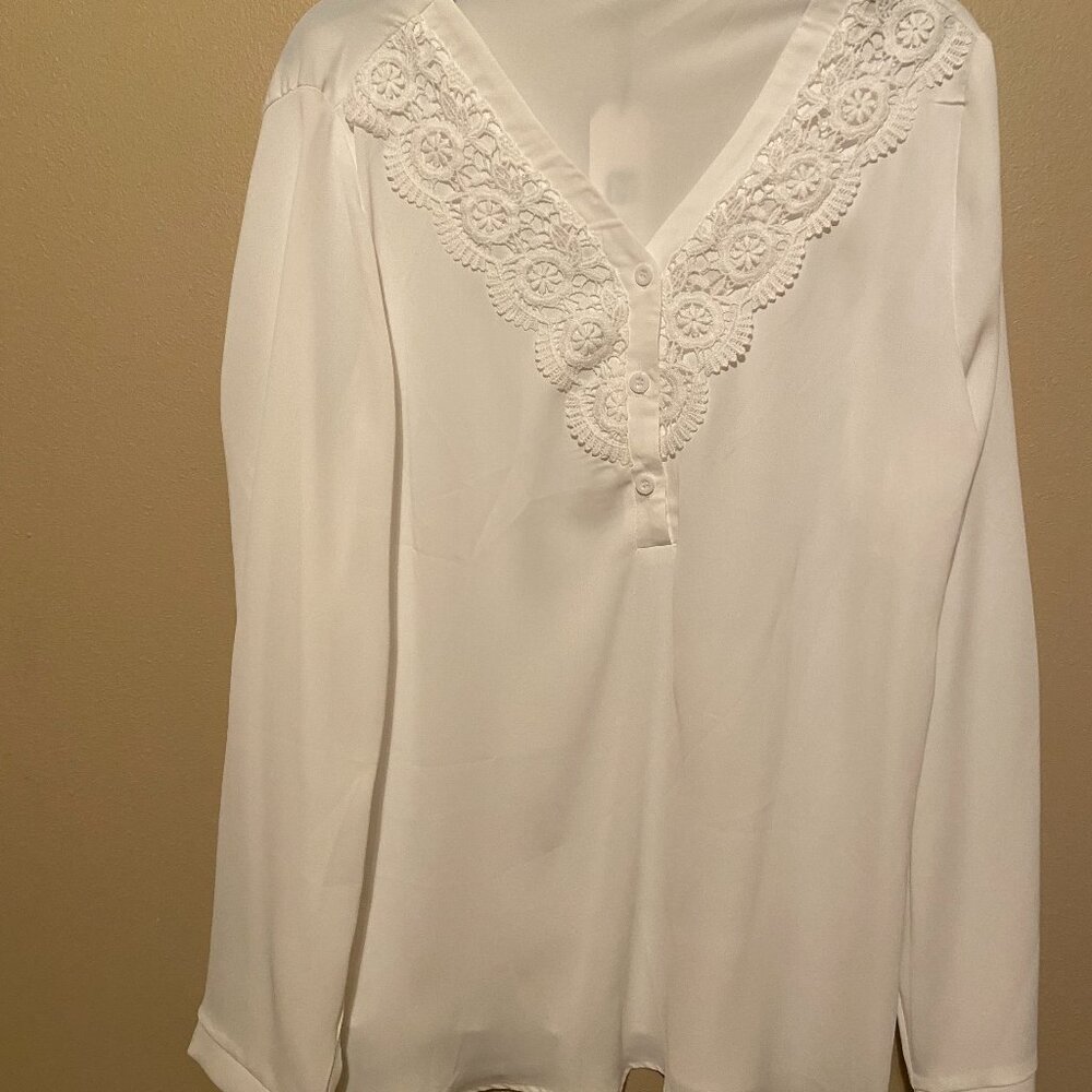 NORACORA WHITE BLOUSE